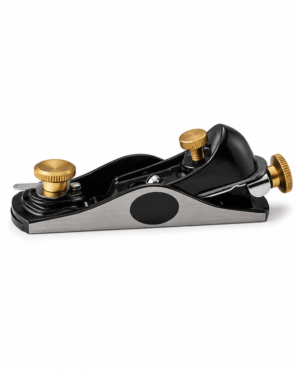 Low angle block plane with 13.5 degree cutter for surfboard stringer shaping